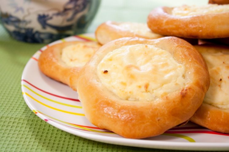 Вкусные рецепты: Как приготовить ватрушки с творогом